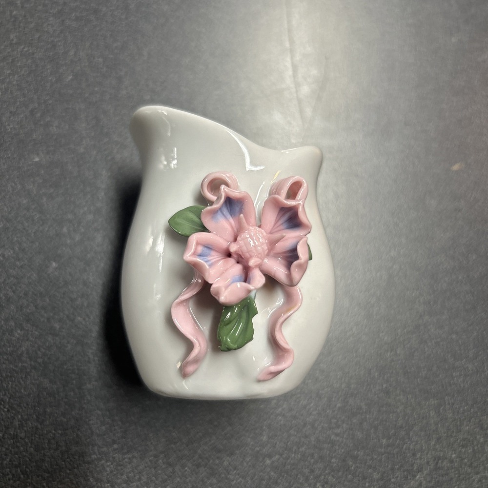 White‎ Glossy Ceramic Creamer Pitcher Pink Floral Applique Green Leaves